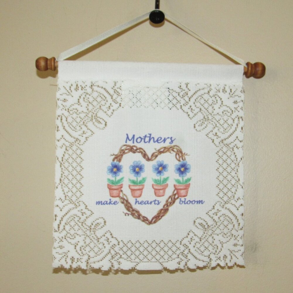 NWT Heritage Lace Mothers Make Hearts Bloom Heart Mini Wall Hanging 7.5" x 8"